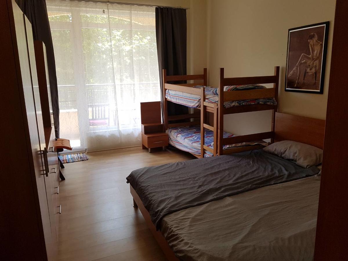 Privates, Schoenes Und Grosses Appartement In Goldstrand エクステリア 写真